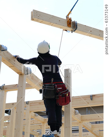 建造新房子的工匠 建造新房子的工匠 63373149