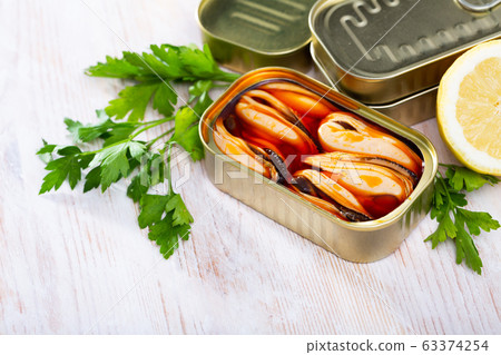 Marinated in oil mussels Marinated in oil mussels 63374254