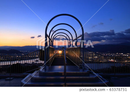 日落時的高台山天文台（高知縣高知市） 63378731