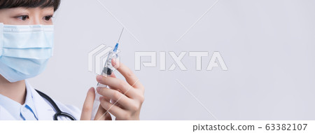 醫生 針筒 疫苗 doctor syringe vaccine 医者 注射器 疫苗 コロナウイルス 63382107