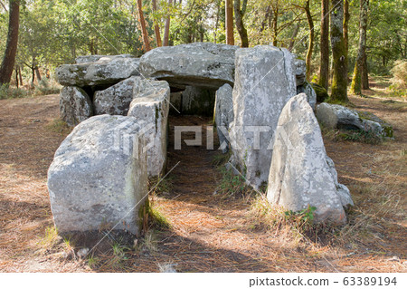 Dolmen of Mane Groh - megalithic monument in Brittany Dolmen of Mane Groh - megalithic monument in Brittany 63389194