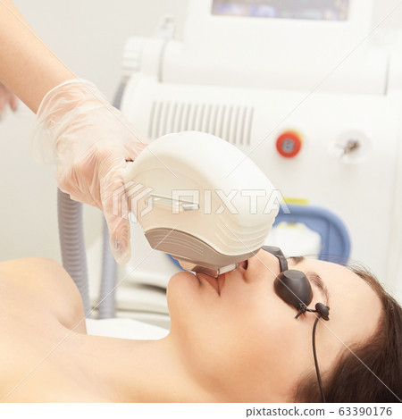 Laser elos medical device. Remove unwanted hair and asteriks. Cosmetology spa 63390176