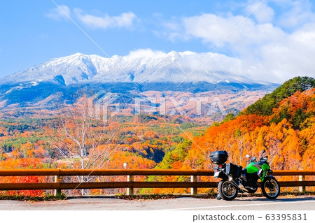 Autumn Mt.Ontake seen from Kuzo Pass 63395831
