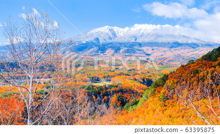 Autumn Mt.Ontake seen from Kuzo Pass 63395875