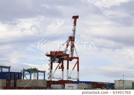 大阪南港南港集裝箱碼頭港大橋 大阪南港南港集裝箱碼頭港大橋 63401768