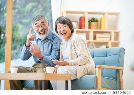 Senior couple 63404693