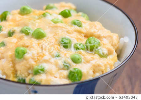 綠豌豆雞蛋和米飯 綠豌豆雞蛋和米飯 63405045