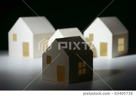 House shade vacant house 63405738