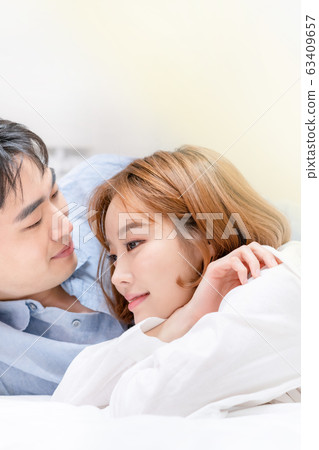 Lovers couple newlyweds 63409657