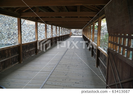 [100 Fine Castles of Japan] Inside the Sayabashi of Takamatsu Castle, Takamatsu City, Kagawa Prefecture 63413087