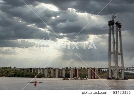 Building Preobrazhensky bridge over the Dnieper 63423335
