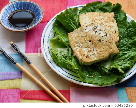 Asian Food Grilled Tofu with Seasoned Soy Sauce Asian Food Grilled Tofu with Seasoned Soy Sauce 63425280