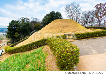 Takamatsuzuka Tumulus, Asuka Village, Nara Prefecture Takamatsuzuka Tumulus, Asuka Village, Nara Prefecture 63426227