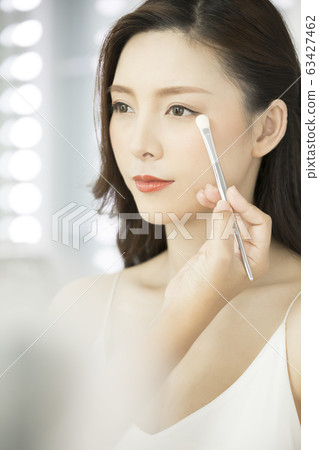 Makeup model woman 63427462
