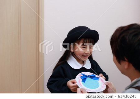 父親節（父母子女家庭家庭禮物禮品生日情人節兒童女孩禮物） 63430243