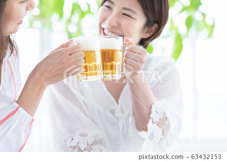 Women's Association-Cheers with Beer 63432153