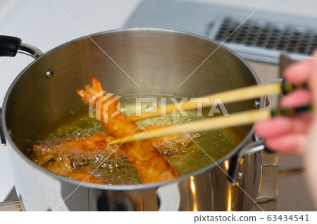 油炸食品：炸蝦 63434541
