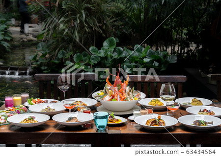 A la carte premium buffet restaurant 63434564