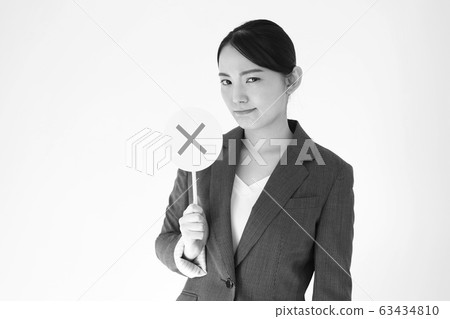 X NG business woman image X NG business woman image 63434810