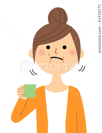 Young woman gargle Young woman gargle 63436275