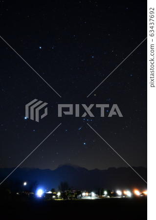 Winter constellation above Hokuto City, Hakushu Town, Kai Komagatake 63437692