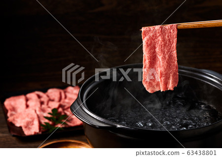 Beef shabu-shabu 63438801