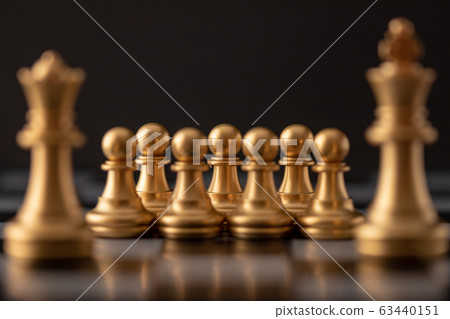 gold queen is the leader gold queen is the leader 63440151