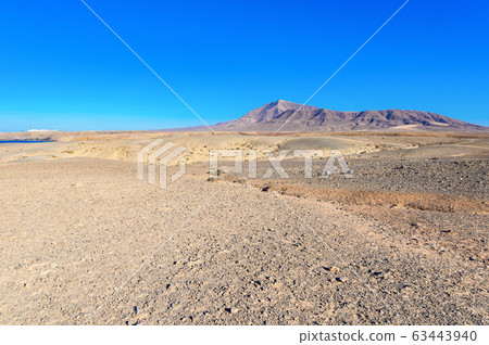 Footpath to Papagayo beaches 63443940