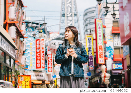 在大阪觀光的女人 63444062