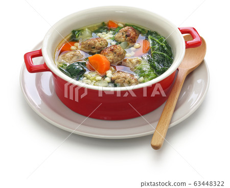 Italian wedding soup 63448322