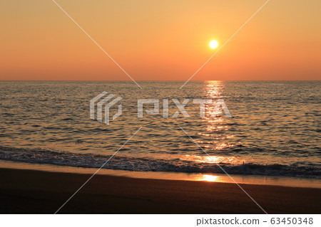 北海道Tom前日本海中的日落 63450348