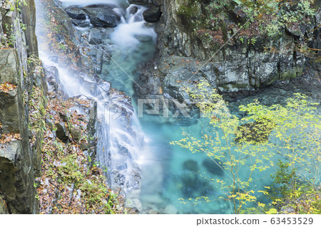 [Nakatsugawa City, Gifu Prefecture] Kannon Falls in Tetsuchikyo 63453529