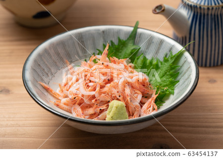 Kaifered fried shrimp prawns 63454137