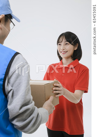 Portrait of young woman and man, part timer and owner 065 Portrait of young woman and man, part timer and owner 065 63455091
