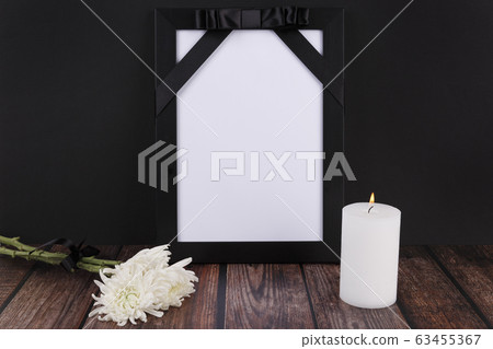 the Memorial Day concept, white chrysanthemum flower 037 63455367