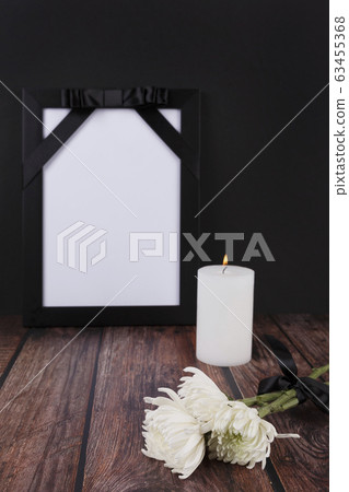 the Memorial Day concept, white chrysanthemum flower 036 the Memorial Day concept, white chrysanthemum flower 036 63455368