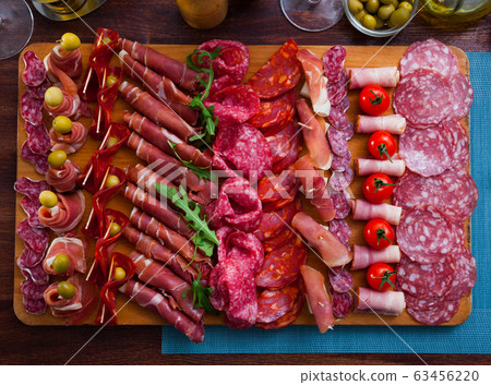 Top view of Spanish meat platter 63456220