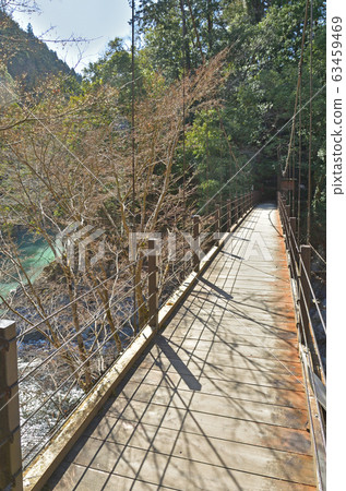 奧多摩步道：穿越人原河的冰川小橋 63459469