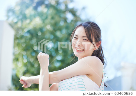 Young woman sport smile 63460686