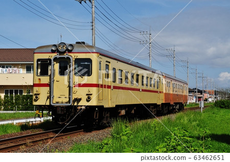 Regular train running between Hitachinaka Kaihin Railway Minato Line, Nakaminato and Takada's Tetsuhashi Station (Kiha 2000) Regular train running between Hitachinaka Kaihin Railway Minato Line, Nakaminato and Takada's Tetsuhashi Station (Kiha 2000) 63462651