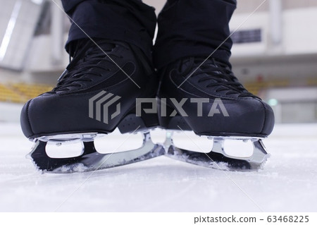 Figure skating shoes Figure skating shoes 63468225
