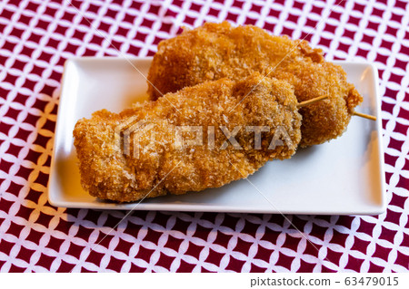 魚翅和洋蔥串 63479015