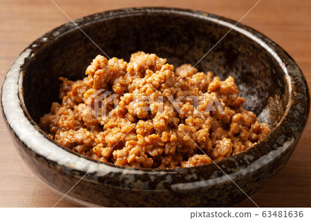 肉味噌 63481636