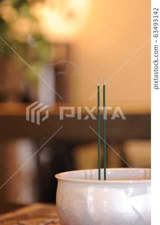 Incense, incense, funeral, funeral, memorial service 63493142