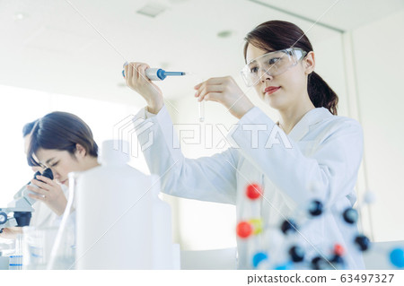 researcher  63497327