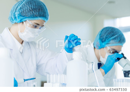researcher  63497330