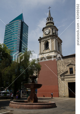 San Francisco Church and skyscraper in Santiago de Chile. San Francisco Church and skyscraper in Santiago de Chile. 63499302