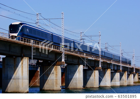 特快列車Safir Odoriko東海道本線：Chigasaki-Hiratsuka 63501895