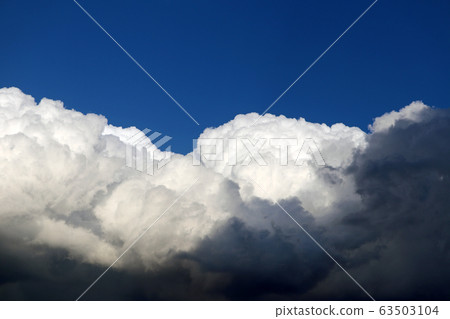 雲 雲 63503104