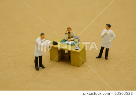 Doctors and government officials discussed on the 63503528